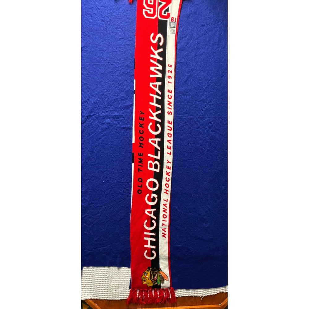 NHL Unisex Old Time Hockey Chicago Blackhawks Scarf OS Red Black‎ White